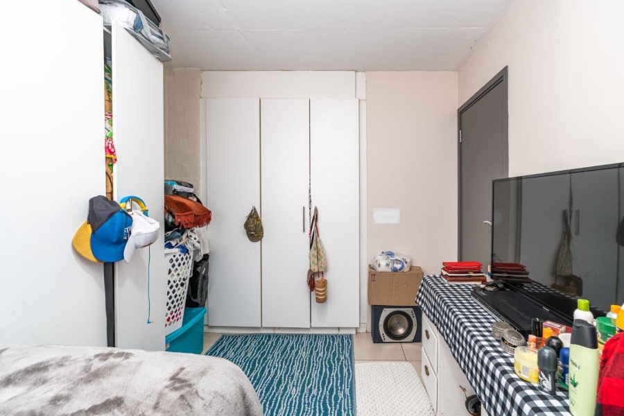 2 Bedroom Property for Sale in Wynberg Western Cape